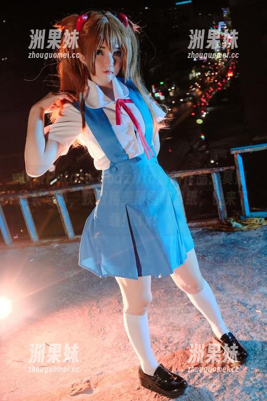 探索Potato Godzilla最新作品：莫娜泳装写真，获取精美原图和壁纸，快来下载！.txt